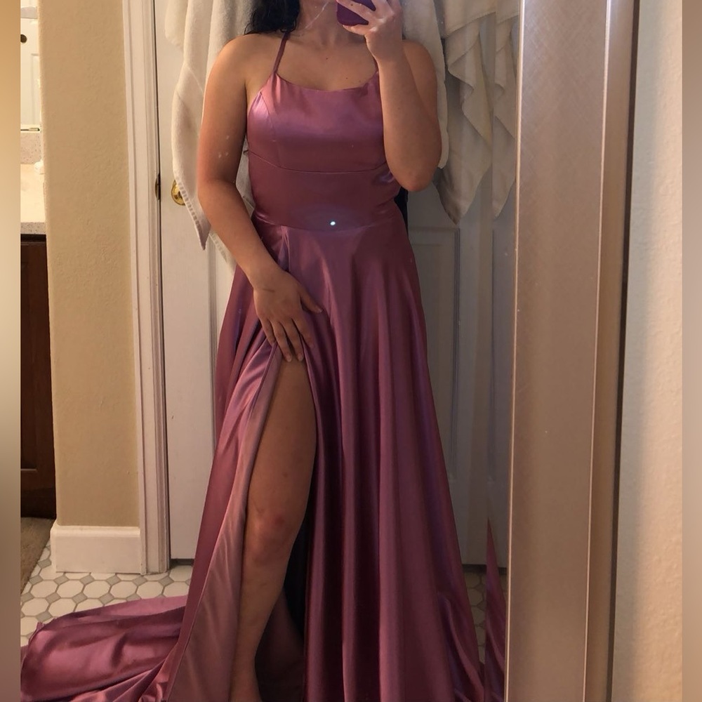 lilac prom/ formal dress. Size 3 juniors (2-4 standard) Brand: Wedding Dress